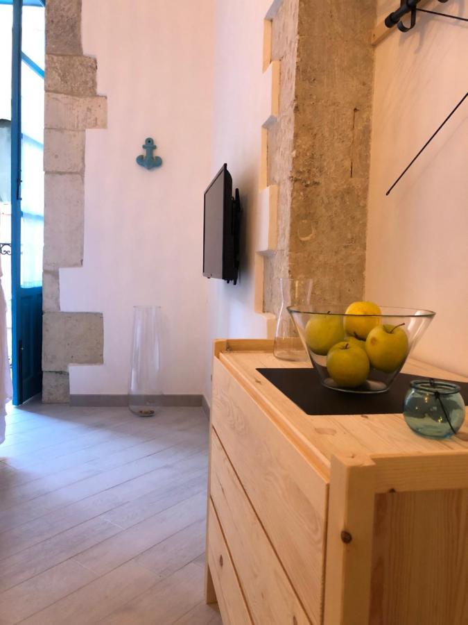 La Gemma Di Ortigia Bed & Breakfast Сиракуза Екстериор снимка
