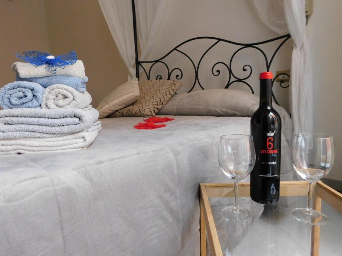 La Gemma Di Ortigia Bed & Breakfast Сиракуза Екстериор снимка